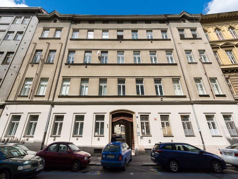 Empirent Rose Apartments Прага Экстерьер фото